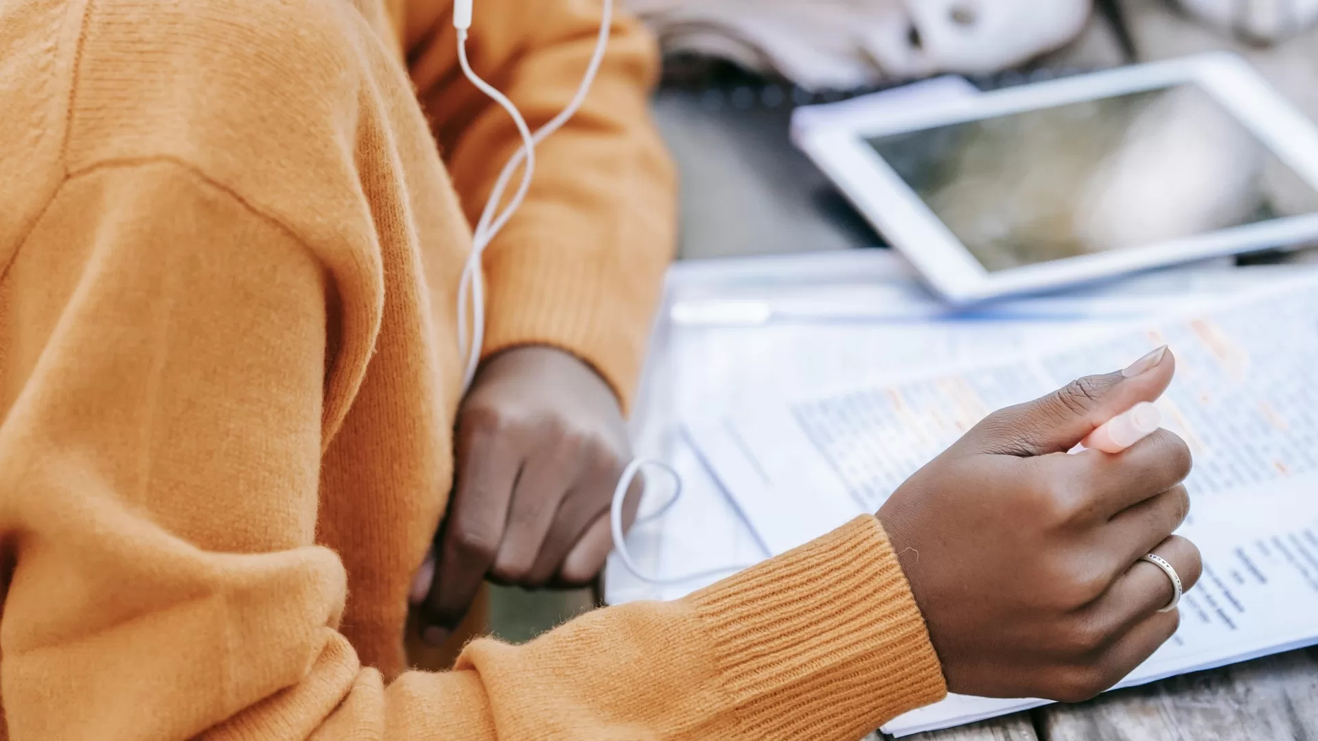 From Exercise Book to Operating System: Rethinking Teaching and Learning Strategy in the Age of AI